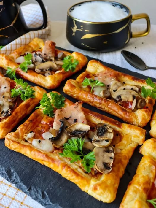 Mini Pizze z Ciasta Francuskiego